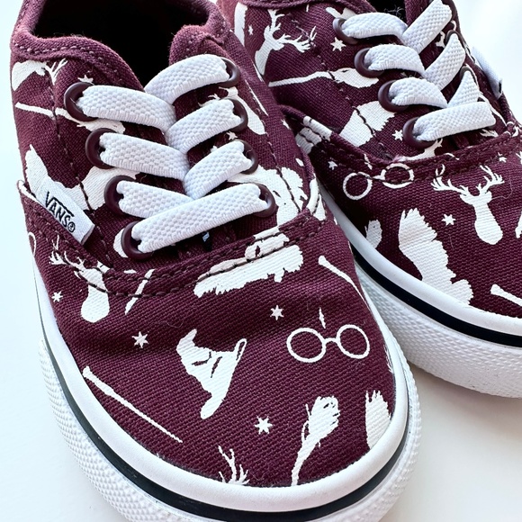 Toddler Shoes Harry Potter Vans-maroon size toddler 6.5 sorting hat - Picture 1 of 3